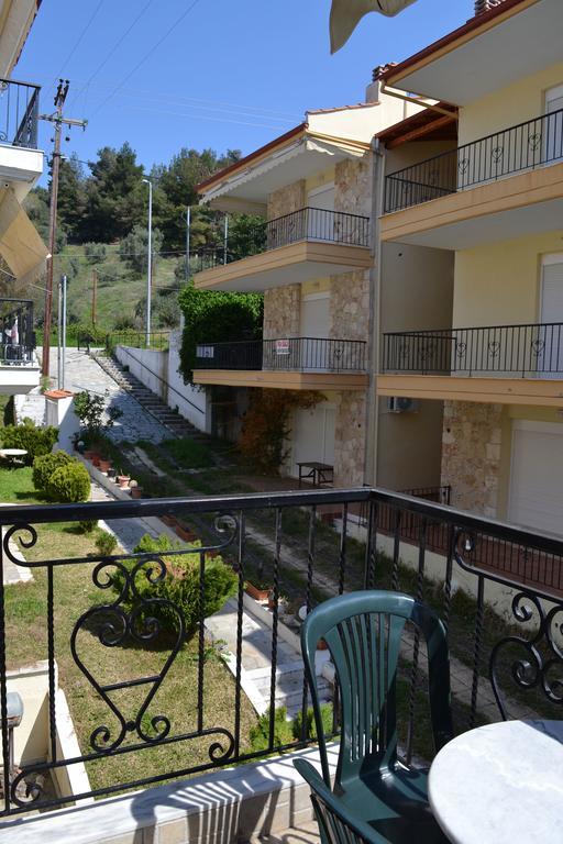 Roses Rt Apartments Skioni I Nea Skioni Buitenkant foto